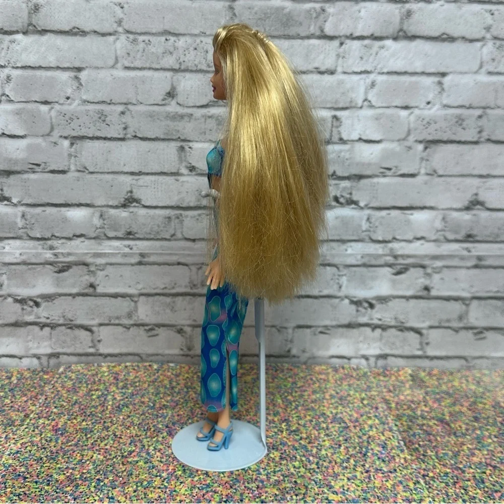BARBIE 